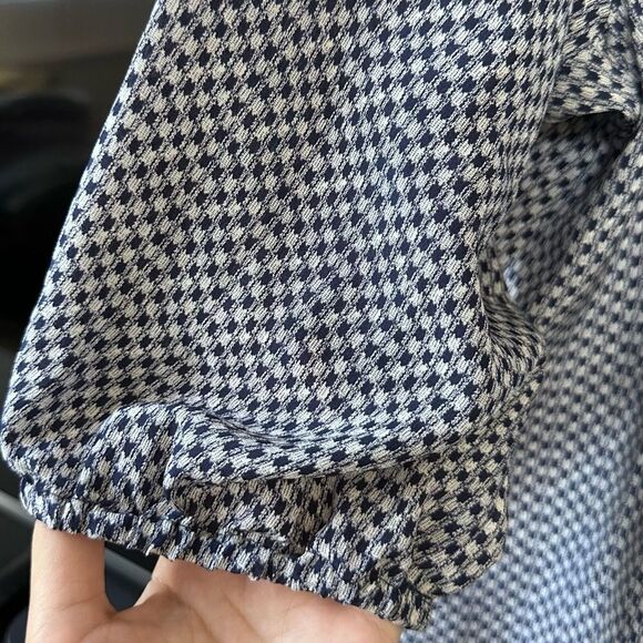 Joie Silk Navy White Top Blouse Size M - Picture 4 of 8